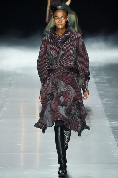 Look 26